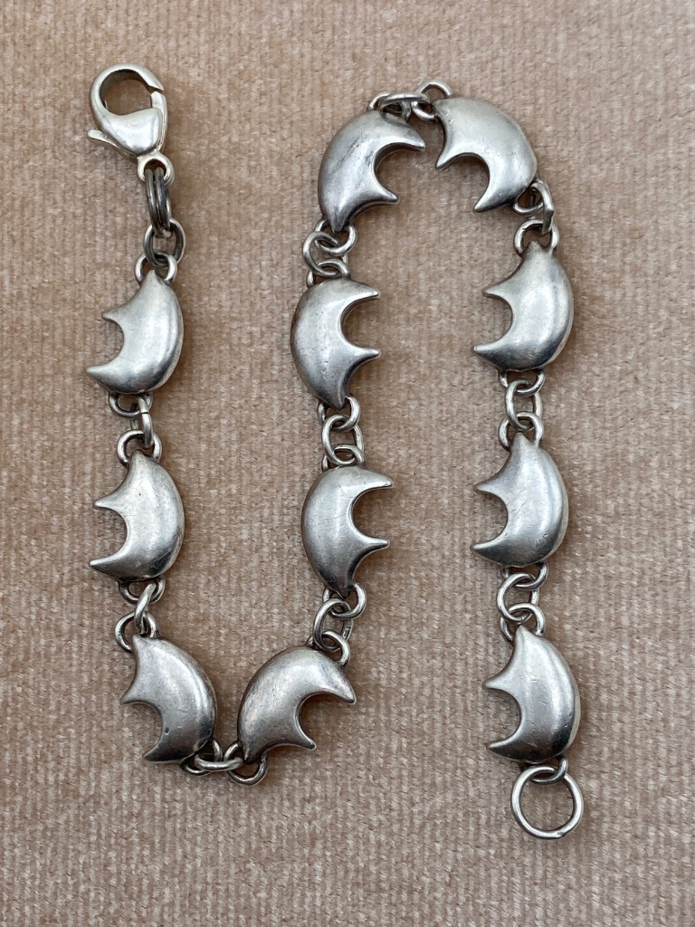 Vintage 925 Sterling Silver Bear Bracelet Repeating Animal Southwest Minimalist
